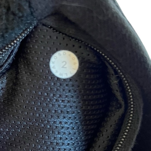Lululemon Full Zip Sherpa Jacket – Size 2 – Black - Picture 3 of 4